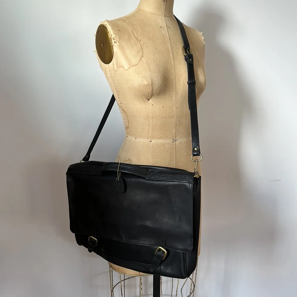 Vintage Levenger black leather messenger bag briefcase 17x12x3 17x12x3